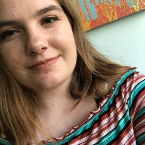 Meet your Posher, Danae